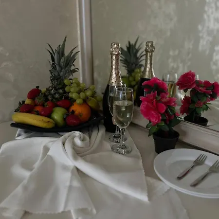 Family Gallery Hotel