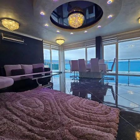 Family Complex Gallery - Sunny 3*