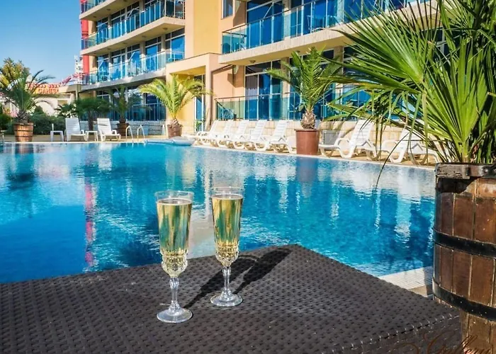 Family Complex Gallery - Sunny 3*