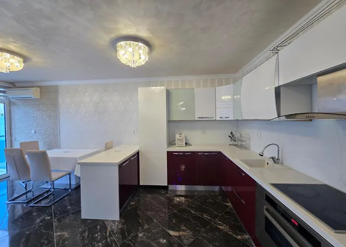 семеен галери 3*